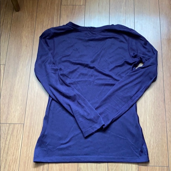 Nike long sleeve xs - Picture 3 of 3